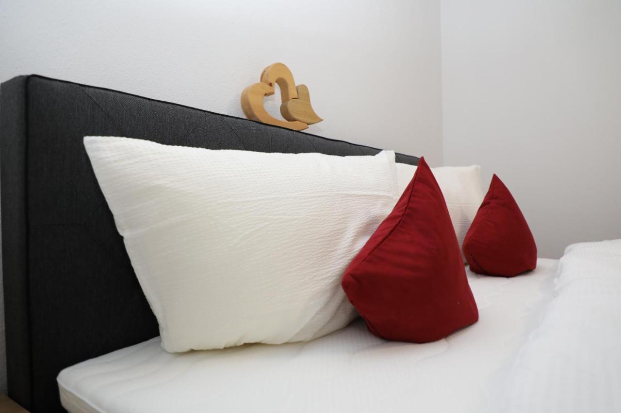 Apart-lena Apartment *