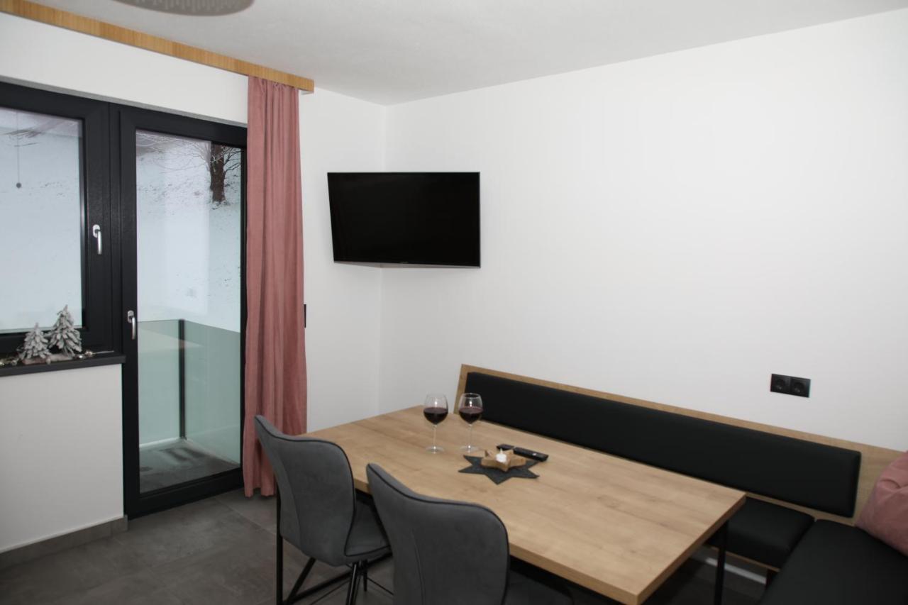 Apart-lena Apartment *